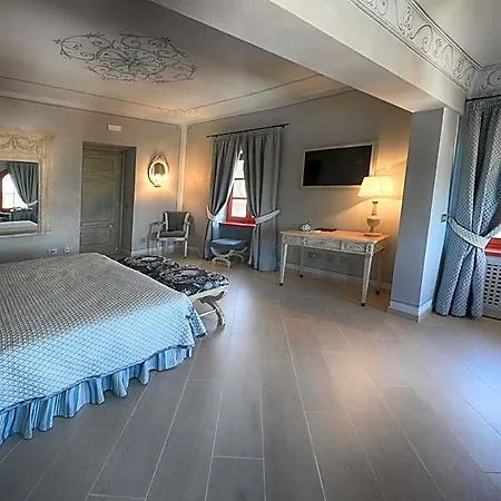Relais Prato Hotel Cantalupo