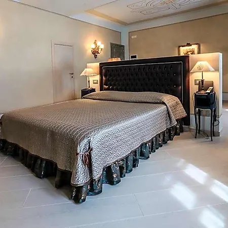 Relais Prato Hotel