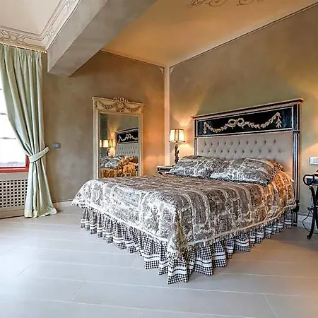 Relais Prato Hotel